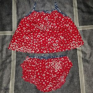 Baby Gap Floral 2-piece set